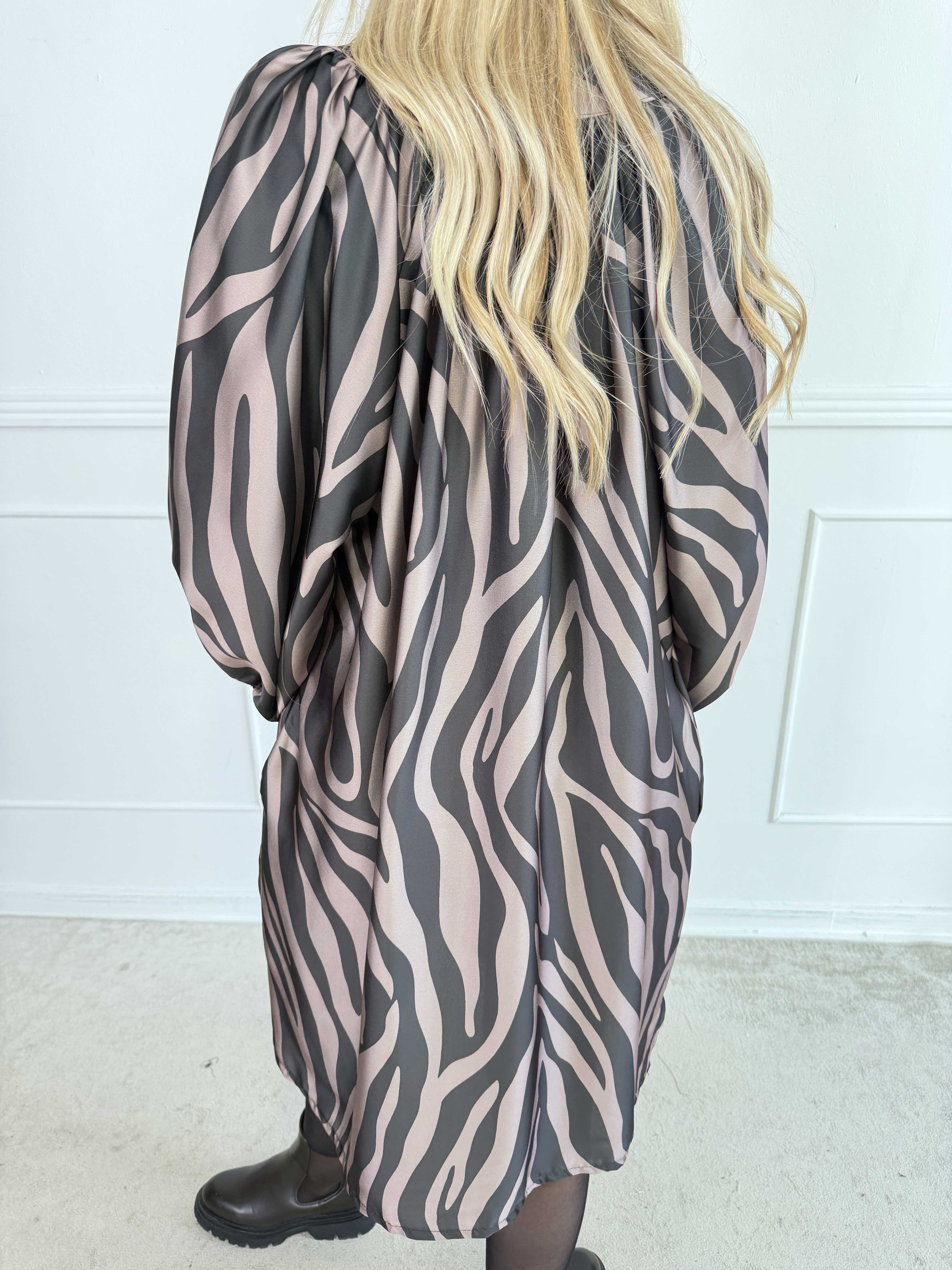 Amidala Print – Elegant plus size tunikaklänning i olika mönster